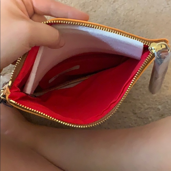 REAL Dooney & Bourke handbag - Picture 8 of 9